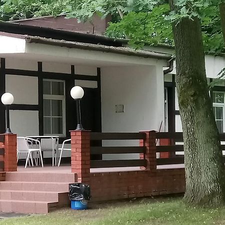 Hostel Dworek Osiecki Koral Osieki  Exteriör bild
