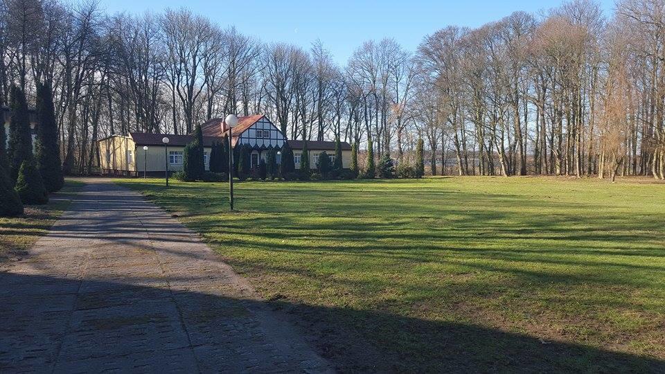 Hostel Dworek Osiecki Koral Osieki  Exteriör bild